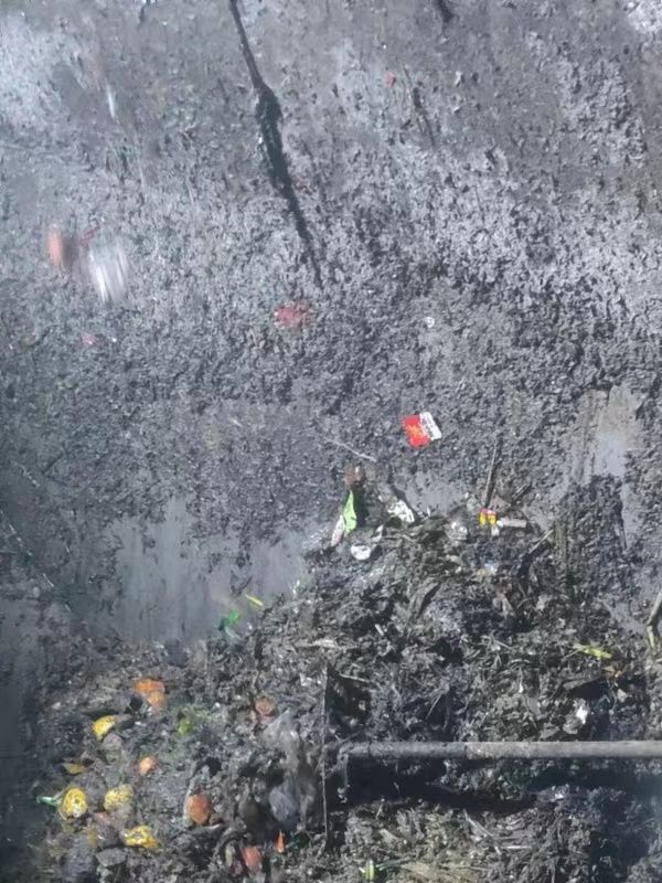 潜山污水池清理